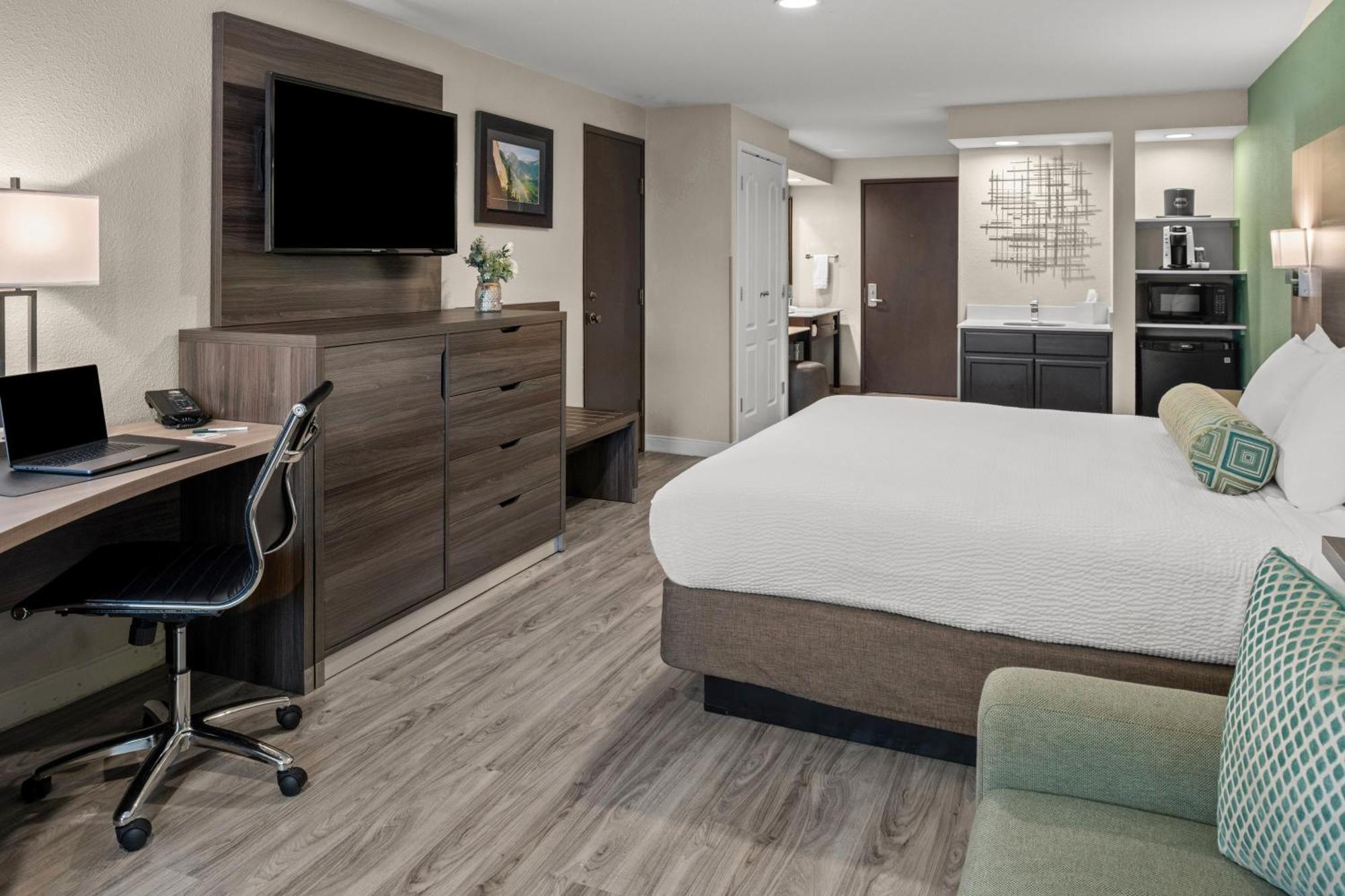 Hotel Yosemite Southgate & 3*